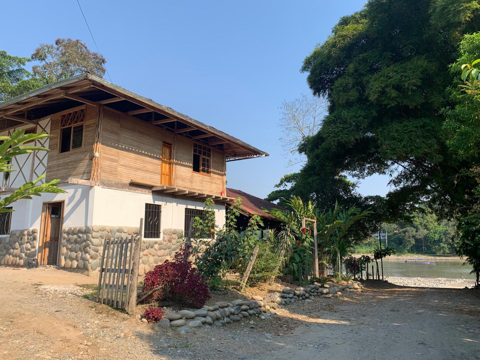 Appartamento Playa Tortuga Puerto Misahuallí Esterno foto
